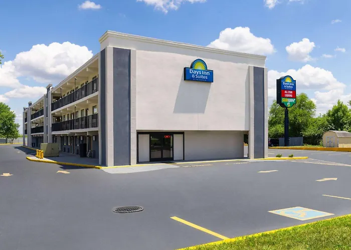 Фото Day'S Inn & Suites By Wyndham Indianapolis Airport East
