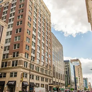 Apartment Frontdesk Penn Street Tower Apts Downtown Indy