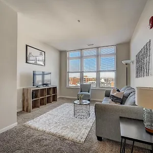 Frontdesk 707 North Apts Downtown Indy * Indianapolis
