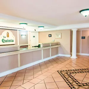 Hotel La Quinta By Wyndham Airport Lynhurst