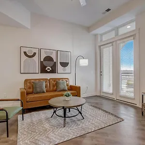 Apartment Frontdesk The Line Urban Flats Broad Ripple Indianapolis