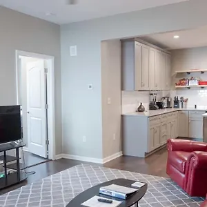 Villa New 4 Bedroom House For Downtown Travelers!!! Indianapolis