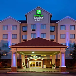 Отель Holiday Express & - East By Ihg Индианаполис