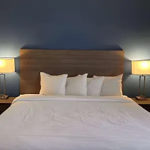Hotel Baymont By Wyndham Northwest Indianapolis