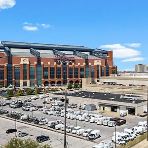 Indy Stadium 711 L