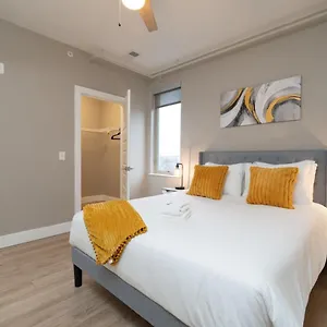 Indy 2br Gem Heart Of Downtown Appartement