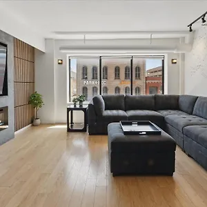 Modern Flat In The Heart Of * Indianapolis