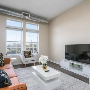Apartment Downtown Indy Private Bedroom - Shared