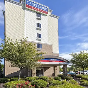 Hotel Candlewood Airport By Ihg