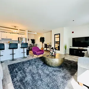 Downtown 2br Penthouse With Balcony And Direct Skybridge Access Indianapolis